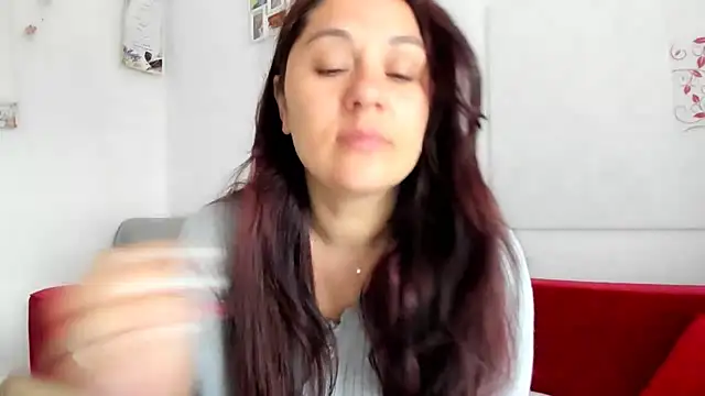 EVELYNA88 online show from 12, 6, 2026