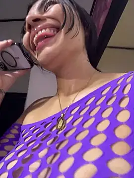 eimmy  skinny online show from 30, 4, 2026