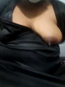 Snapshot of tamilkaviya431 chatting on 5, 3, 2026 tamilkaviya431 online show from 5, 3, 2026