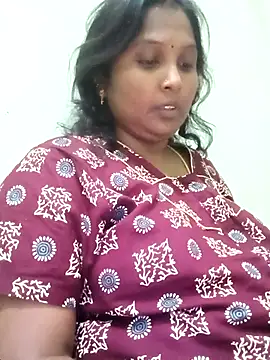 Snapshot of tamilkaviya431 chatting on 15, 3, 2026 tamilkaviya431 online show from 15, 3, 2026