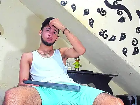 Snapshot of Jhon_malo chatting on 8, 4, 2026 Jhon malo online show from 8, 4, 2026