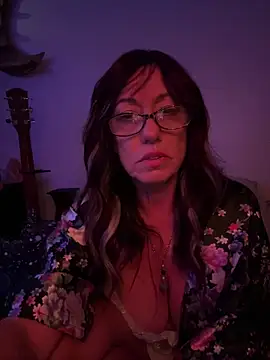 Snapshot of Trophy_Milf chatting on 13, 2, 2026 Trophy Milf online show from 13, 2, 2026