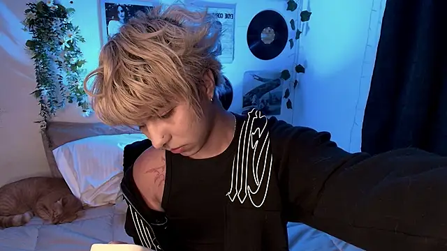 Snapshot of prince_oliverr chatting on 14, 2, 2026 prince oliverr online show from 14, 2, 2026