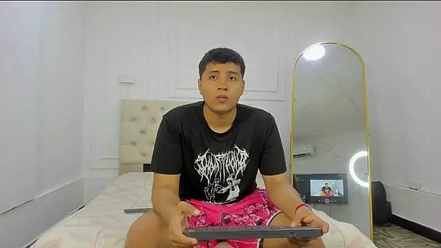 Snapshot of lalitopp chatting on 21, 3, 2026 lalitopp online show from 21, 3, 2026