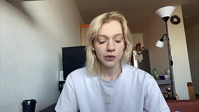 Snapshot of HirokoMassengills chatting on 20, 3, 2026 HirokoMassengills online show from 20, 3, 2026