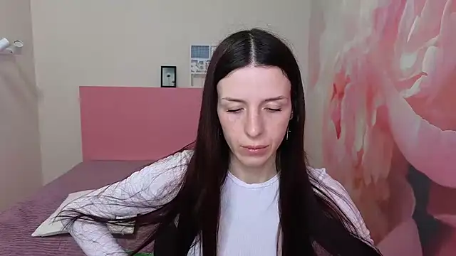 Snapshot of NoirDiva chatting on 3, 3, 2026 NoirDiva online show from 3, 3, 2026