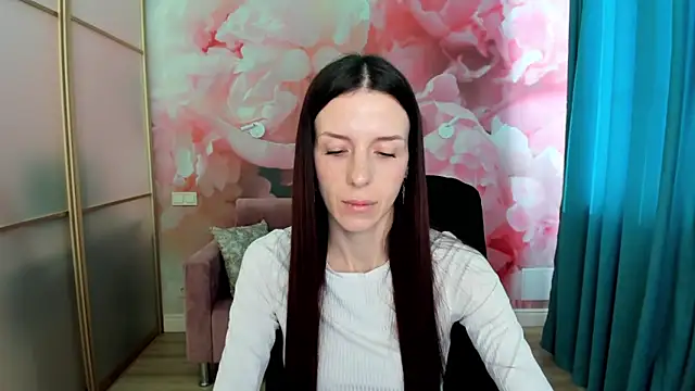 Snapshot of NoirDiva chatting on 5, 3, 2026 NoirDiva online show from 5, 3, 2026