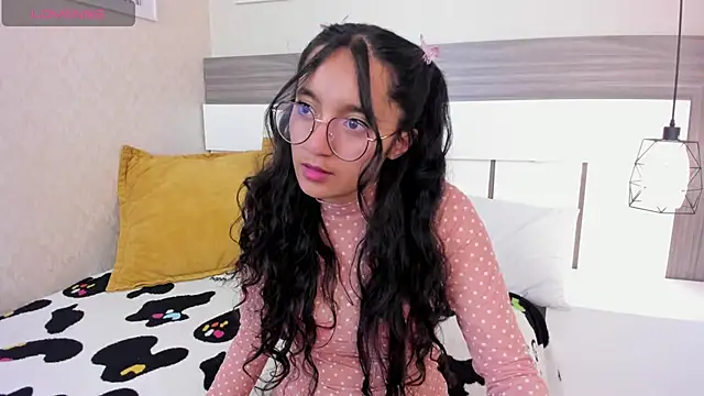 Emilyblussh online show from 2, 3, 2026