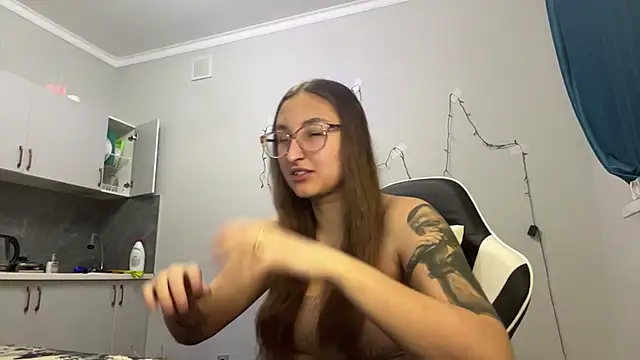 Snapshot of YettaUrive chatting on 24, 2, 2026 YettaUrive online show from 24, 2, 2026