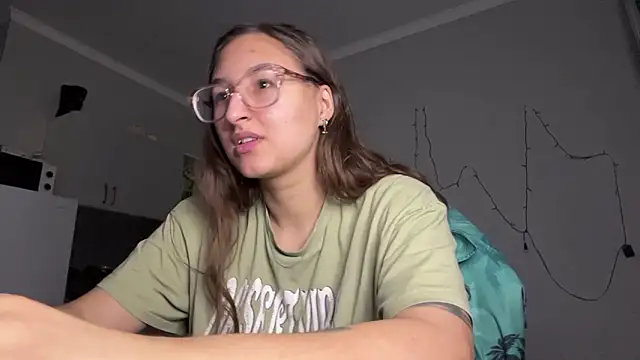 Snapshot of YettaUrive chatting on 26, 2, 2026 YettaUrive online show from 26, 2, 2026