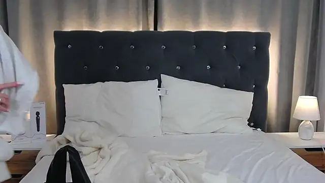 VikkyVonn online show from 25, 6, 2026