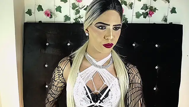 Kristal Queen01 online show from 25, 4, 2026