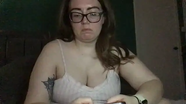 Snapshot of CurvyBx chatting on 10, 3, 2026 CurvyBx online show from 10, 3, 2026