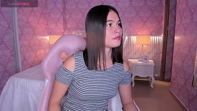 Snapshot of babysophie18_ chatting on 21, 3, 2026 babysophie18 online show from 21, 3, 2026