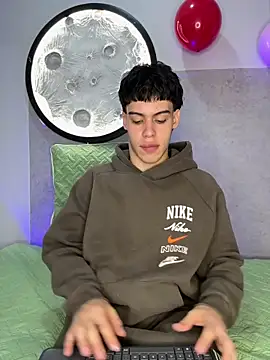 Lucian-greyy online show from 15, 2, 2026