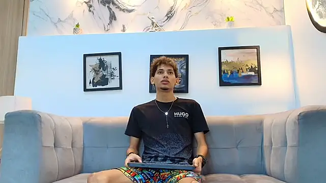 YOUNG BOYS HELL online show from 29, 4, 2026