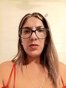 Snapshot of Silreinadorada chatting on 12, 3, 2026 Silreinadorada online show from 12, 3, 2026