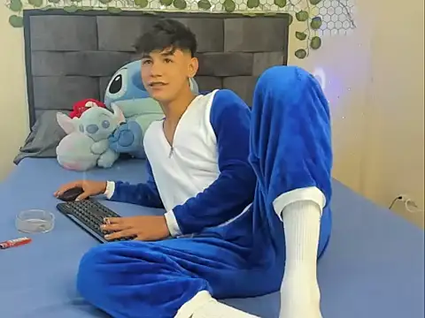 Snapshot of Stiben_coll12 chatting on 25, 3, 2026 Stiben coll12 online show from 25, 3, 2026