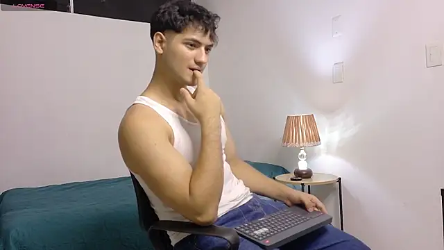 Snapshot of Kael_Switch chatting on 24, 2, 2026 Kael Switch online show from 24, 2, 2026