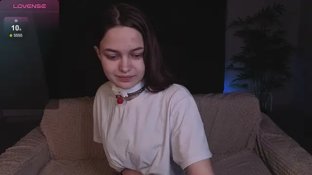 Snapshot of parrot_kisha chatting on 19, 3, 2026 parrot kisha online show from 19, 3, 2026