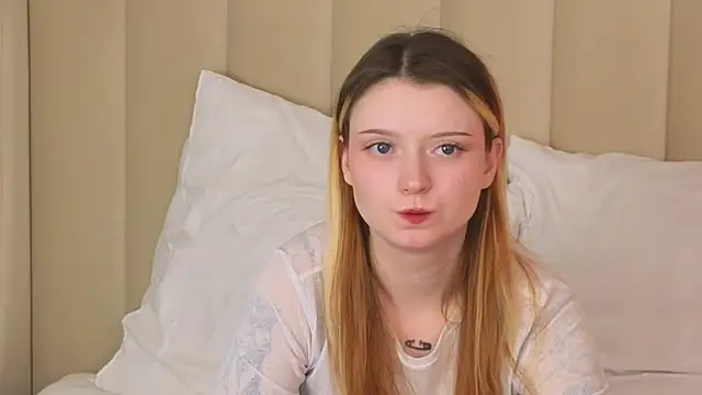 AlyssFrost online show from 25, 6, 2026