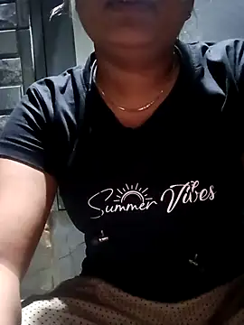 Snapshot of taniya0 chatting on 10, 3, 2026 taniya0 online show from 10, 3, 2026