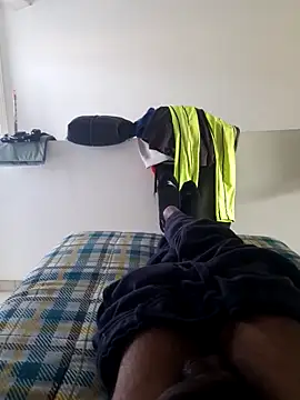 Snapshot of isuru_lakshan chatting on 15, 3, 2026 isuru lakshan online show from 15, 3, 2026