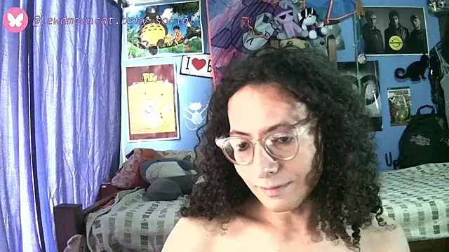 lewd mooncat online show from 8, 5, 2026