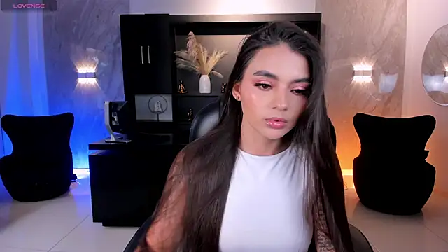 JulietteMoreau online show from 2, 7, 2026