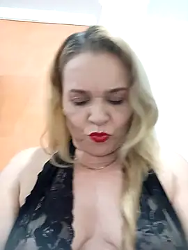 charlotte milf30 online show from 28, 4, 2026