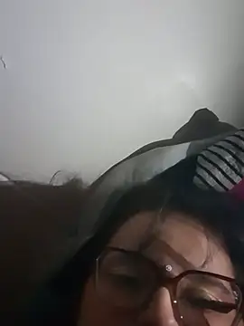 daphneev online show from 5, 7, 2026
