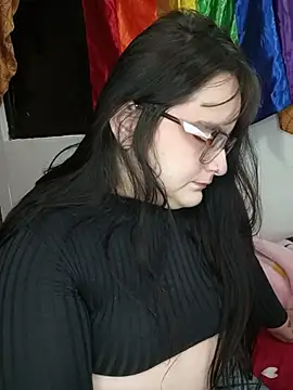 daphneev online show from 15, 7, 2026