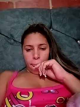 Snapshot of kiki_milu chatting on 14, 3, 2026 kiki milu online show from 14, 3, 2026