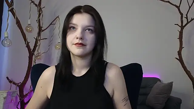 DeliaEffy online show from 27, 2, 2026