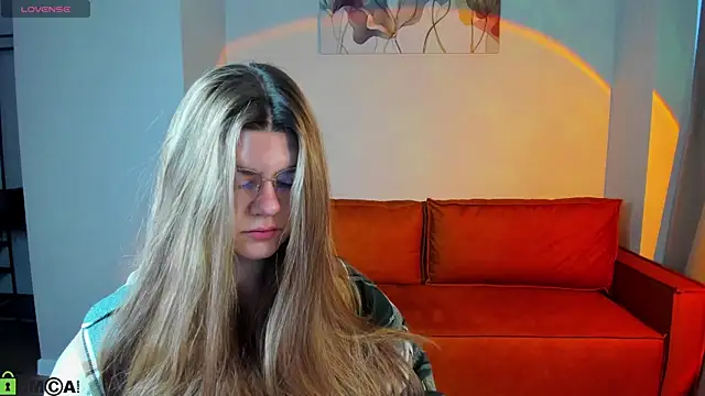 Snapshot of zoe_j0y chatting on 7, 3, 2026 zoe j0y online show from 7, 3, 2026