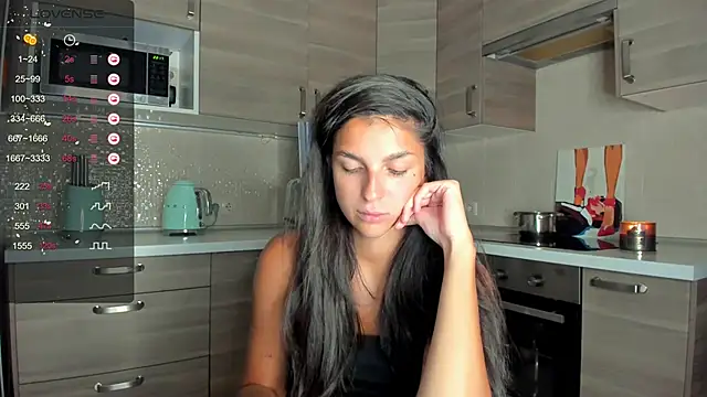 Snapshot of AngelGabe chatting on 6, 4, 2026 AngelGabe online show from 6, 4, 2026
