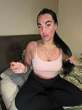 Snapshot of Darkfantisyx chatting on 25, 2, 2026 Darkfantisyx online show from 25, 2, 2026