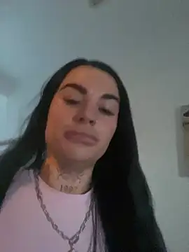 Darkfantisyx online show from 4, 5, 2026