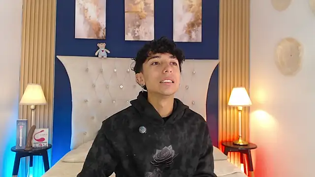 Aiden Rivers  online show from 25, 7, 2026