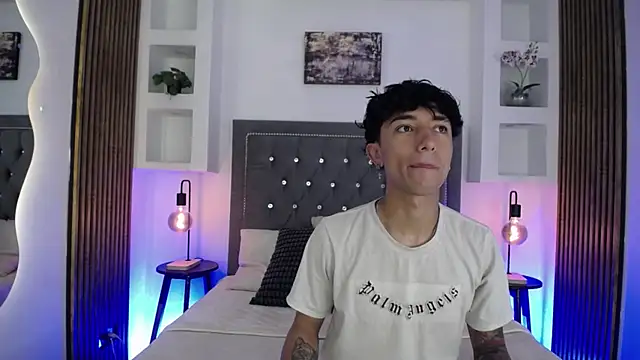 Aiden Rivers  online show from 29, 7, 2026
