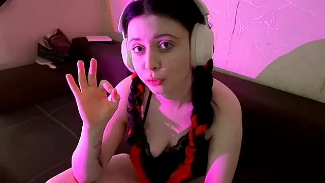 Snapshot of MindyMinty chatting on 13, 3, 2026 MindyMinty online show from 13, 3, 2026