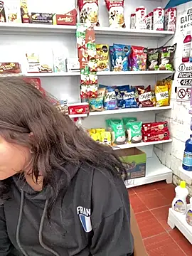 Snapshot of Midary_pink chatting on 7, 3, 2026 Midary pink online show from 7, 3, 2026