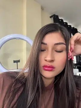 Aylin fire online show from 8, 5, 2026