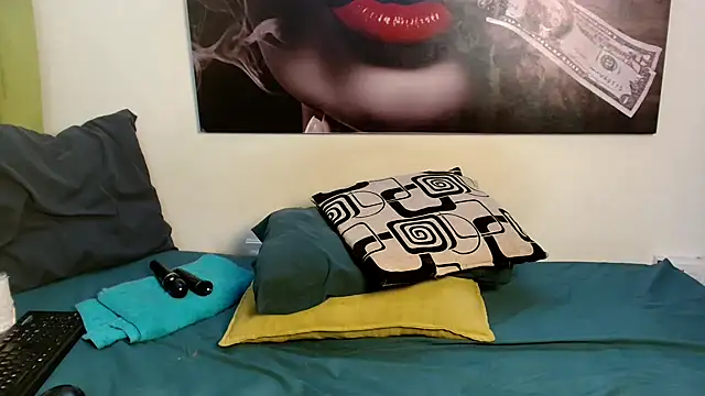 CLEO-001 online show from 30, 4, 2026
