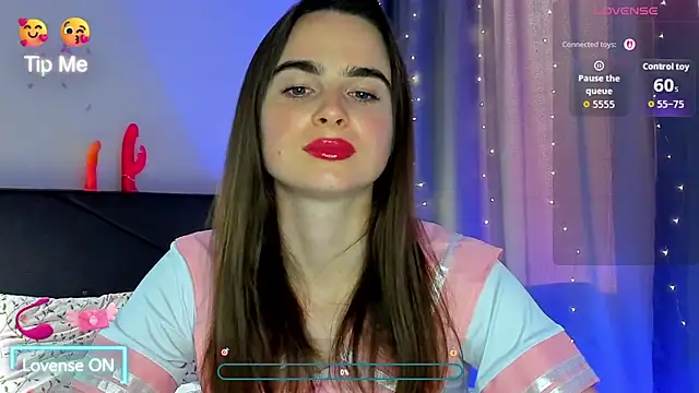 megann fox2 online show from 13, 7, 2026