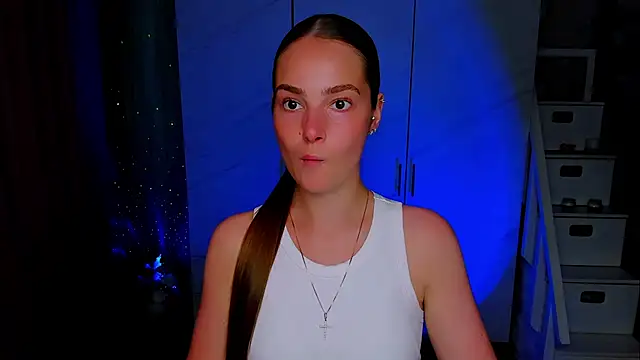 Snapshot of Maddy_Wood_ chatting on 10, 7, 2026 Maddy Wood online show from 10, 7, 2026