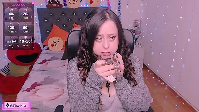 PixelKiss  online show from 20, 5, 2026