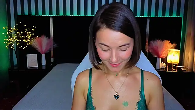 GracefulMichelle online show from 15, 6, 2026