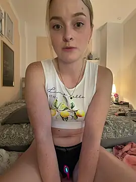 melanieTesss online show from 5, 8, 2026