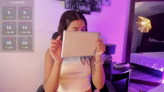 Mia Iron online show from 24, 6, 2026